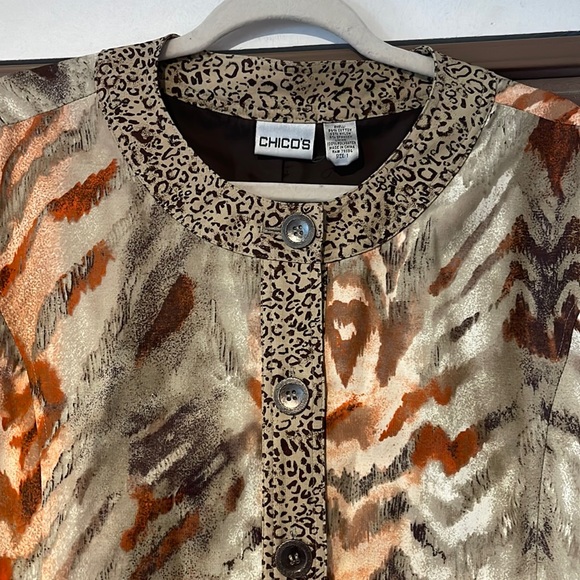 Chicos animal print jacket size 1 - Picture 3 of 11